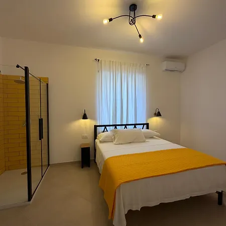 Iconicart - Tourist Habitación en casa particular